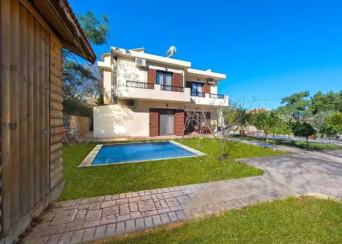 Secret Garden Villa